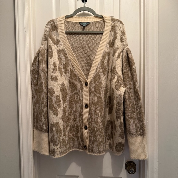 Terra & Sky Sweaters - Terra & Sky 4X Animal Print Cardigan Cozy Cream Taupe Sweater